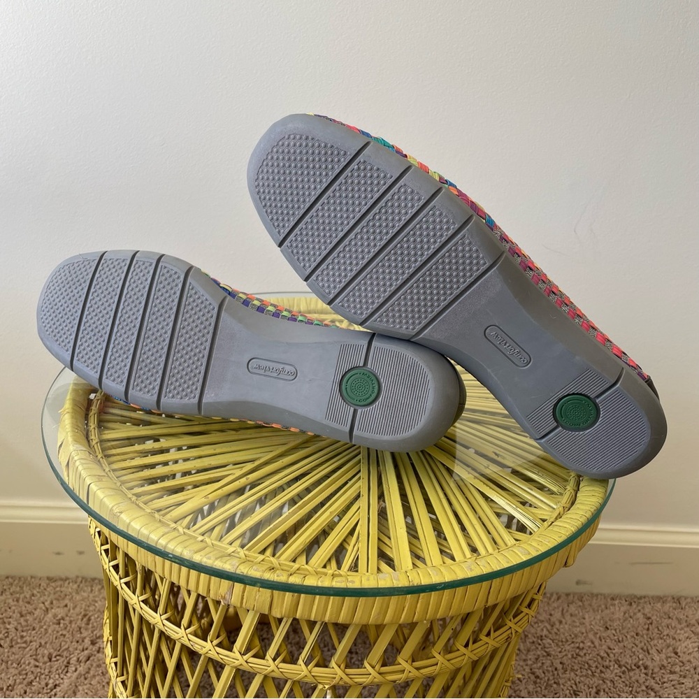Comfortview Multicolor Woven Flats - Picture 7 of 9